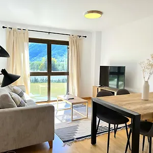 Modern I Familiar A By Rural D'aneu Apartamento Esterri d'Àneu